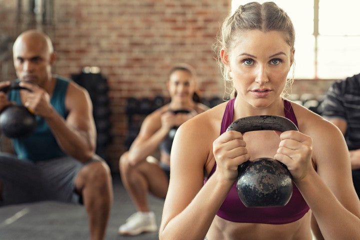 Wer sollte Proteinpulver nehmen und Proteinriegel essen?